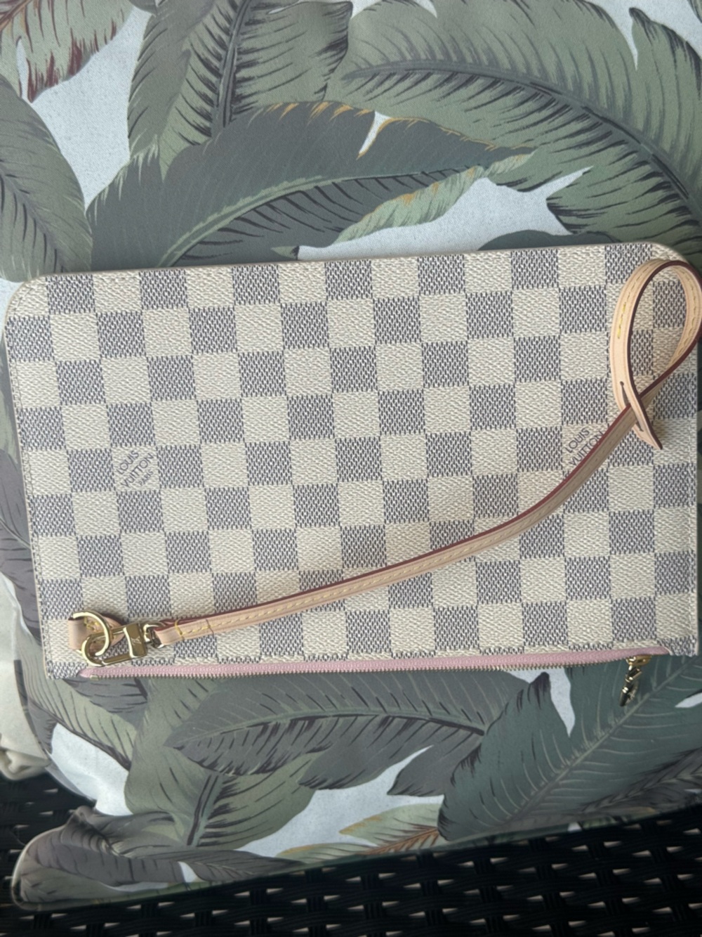 ❤️‍🔥 Louis Vuitton Brand New Neverfull pouch, Damier Azur.  W COA. ❤️‍🔥